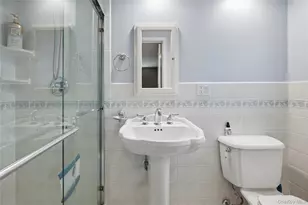275 Violet St, Massapequa Park, NY 11762 - Photo 20