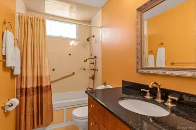 2056 Illona Lane, Merrick, NY 11566 - Photo 10