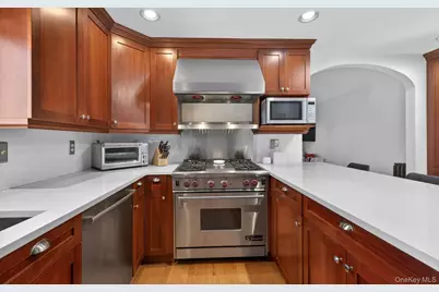 14 Franklin Avenue, Glen Cove, NY 11542 - Photo 16