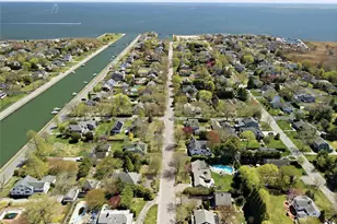 93 S Bay Ave, Brightwaters, NY 11718 - Photo 46