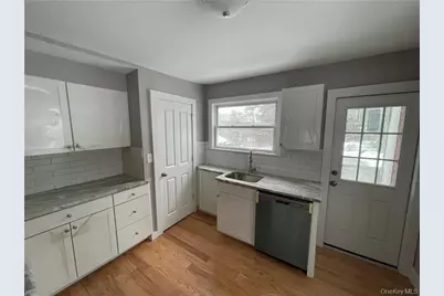 7 Bonnie Brae Avenue, Granite Springs, NY 10527 - Photo 2