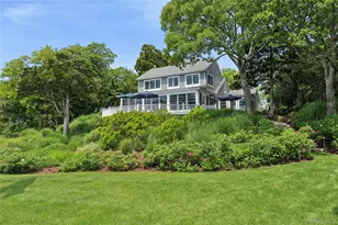1497 Peconic Bay Blvd, Laurel, NY 11948 - Photo 22