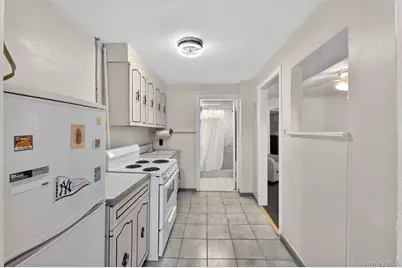 642 Edison Avenue, Bronx, NY 10465 - Photo 22