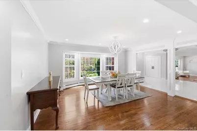 7 Stepping Stone Crescent, Dix Hills, NY 11746 - Photo 14