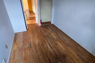 16-11 Plainview Ave, Far Rockaway, NY 11691 - Photo 6