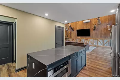660 S Plank Road, Newburgh, NY 12550 - Photo 6