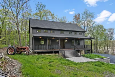 660 S Plank Road, Newburgh, NY 12550 - Photo 2