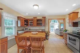 43 Wintergreen Ave, Newburgh, NY 12550 - Photo 10