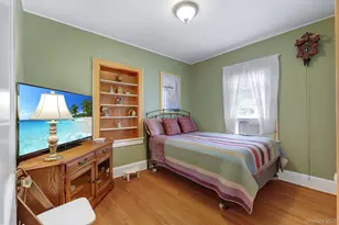 43 Wintergreen Ave, Newburgh, NY 12550 - Photo 8
