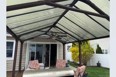 1917 Jackson Avenue, West Islip, NY 11795 - Photo 30