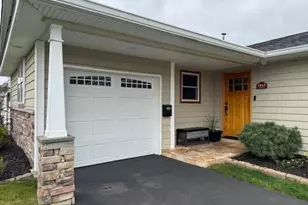 1917 Jackson Ave, West Islip, NY 11795 - Photo 4