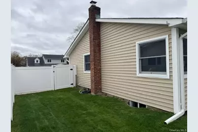 1917 Jackson Avenue, West Islip, NY 11795 - Photo 32