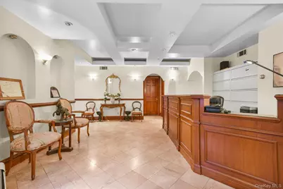 115 E 61st Street #4C, New York, NY 10065 - Photo 14