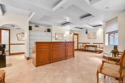 115 E 61st Street #4C, New York, NY 10065 - Photo 10
