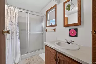 638 Fresh Pond Ave, Calverton, NY 11933 - Photo 16