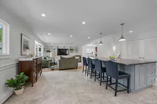 33 Poplar Pl, Port Washington, NY 11050 - Photo 14