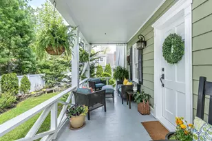 3 Duke Pl, Glen Cove, NY 11542 - Photo 34