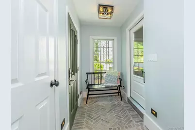 3 Duke Place, Glen Cove, NY 11542 - Photo 4