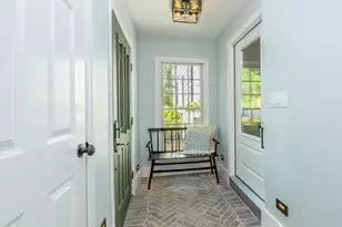 3 Duke Pl, Glen Cove, NY 11542 - Photo 4