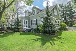 3 Duke Pl, Glen Cove, NY 11542 - Photo 36