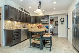 3 Duke Pl, Glen Cove, NY 11542 - Photo 10