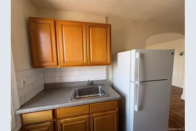 30 Locust Hill Avenue #7E, Yonkers, NY 10701 - Photo 2