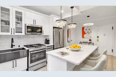21 Barstow Road #5C, Great Neck, NY 11021 - Photo 6