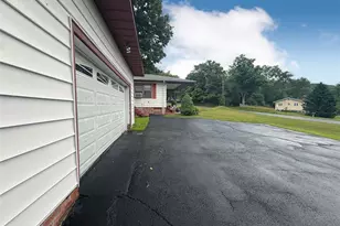 646 Oak Summit Rd, Millbrook, NY 12545 - Photo 8