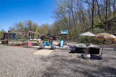 32 Cole Road, Pleasant Valley, NY 12569 - Photo 10