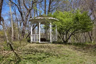 32 Cole Rd, Pleasant Valley, NY 12569 - Photo 8