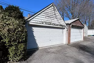 58-46 206th St, Oakland Gardens, NY 11364 - Photo 8