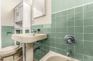 1565 Odell St, Bronx, NY 10462 - Photo 8