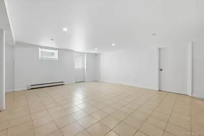 31 Chelsea Drive, Syosset, NY 11791 - Photo 28