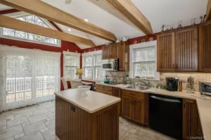 229 Springville Rd, Hampton Bays, NY 11946 - Photo 2