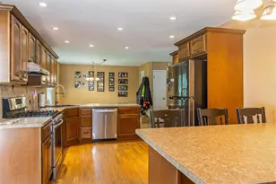 145 Bishop Ln, Holbrook, NY 11741 - Photo 6