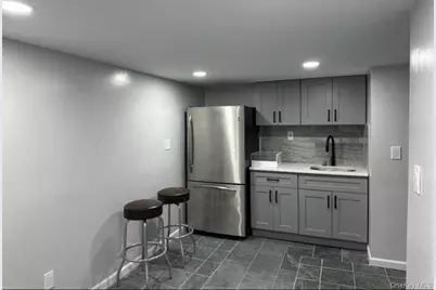 2 Vanderbilt Parkway, Dix Hills, NY 11746 - Photo 32