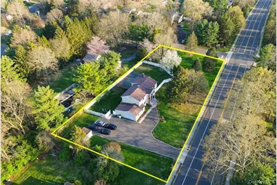 2 Vanderbilt Parkway, Dix Hills, NY 11746 - Photo 6