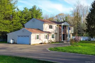 2 Vanderbilt Pkwy, Dix Hills, NY 11746 - Photo 4