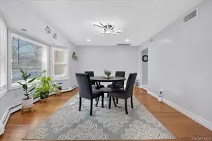 2 Vanderbilt Pkwy, Dix Hills, NY 11746 - Photo 12