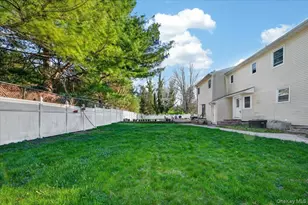 2 Vanderbilt Pkwy, Dix Hills, NY 11746 - Photo 42