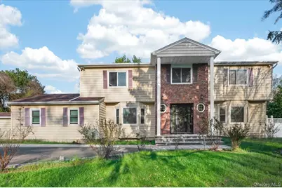 2 Vanderbilt Parkway, Dix Hills, NY 11746 - Photo 2