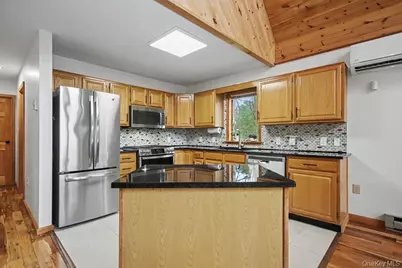85 Lake Shore Drive W, Rock Hill, NY 12775 - Photo 18