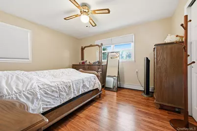 440 Cole Place, Bethpage, NY 11714 - Photo 14