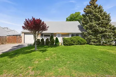440 Cole Place, Bethpage, NY 11714 - Photo 1