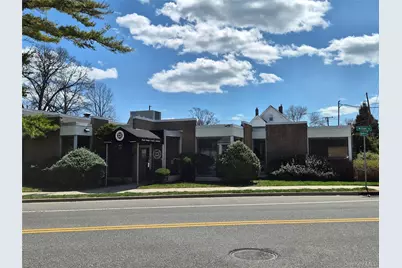 121 W Oak Street #STE 1, Amityville, NY 11701 - Photo 4