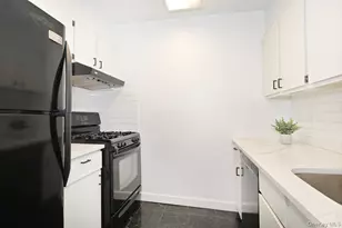 3 Birchwood Ct, Mineola, NY 11501 - Photo 8
