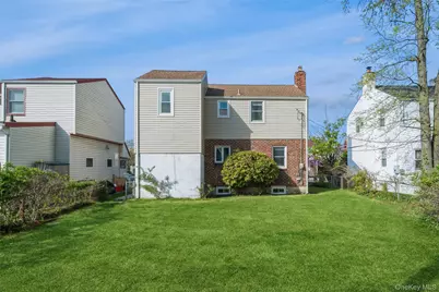 211 Norfeld Boulevard, Elmont, NY 11003 - Photo 20