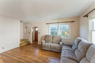 211 Norfeld Blvd, Elmont, NY 11003 - Photo 8