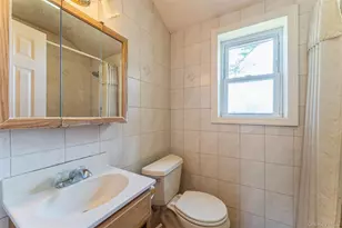 211 Norfeld Blvd, Elmont, NY 11003 - Photo 16