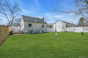 133 Lakeview Dr, Mastic Beach, NY 11951 - Photo 20